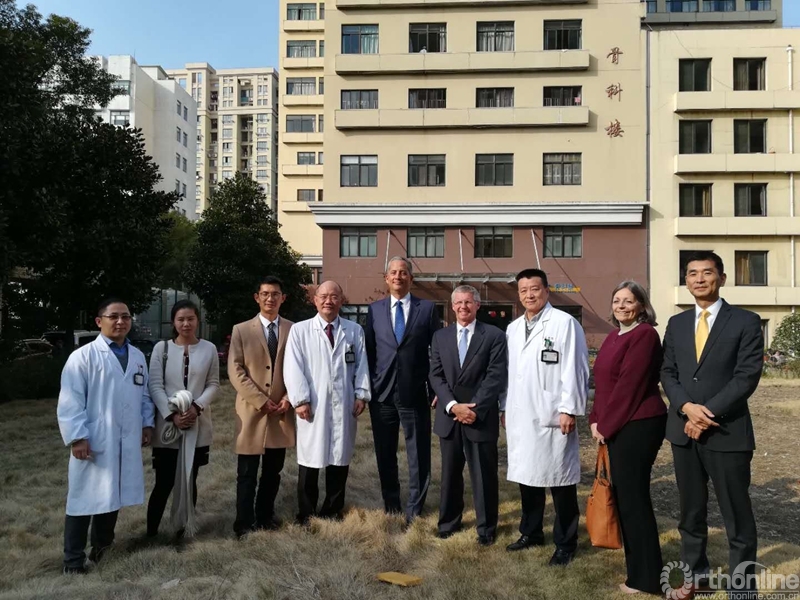 美国纽约特种外科医院专家来上海六院交流.jpg