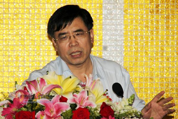 史占军教授正在作报告