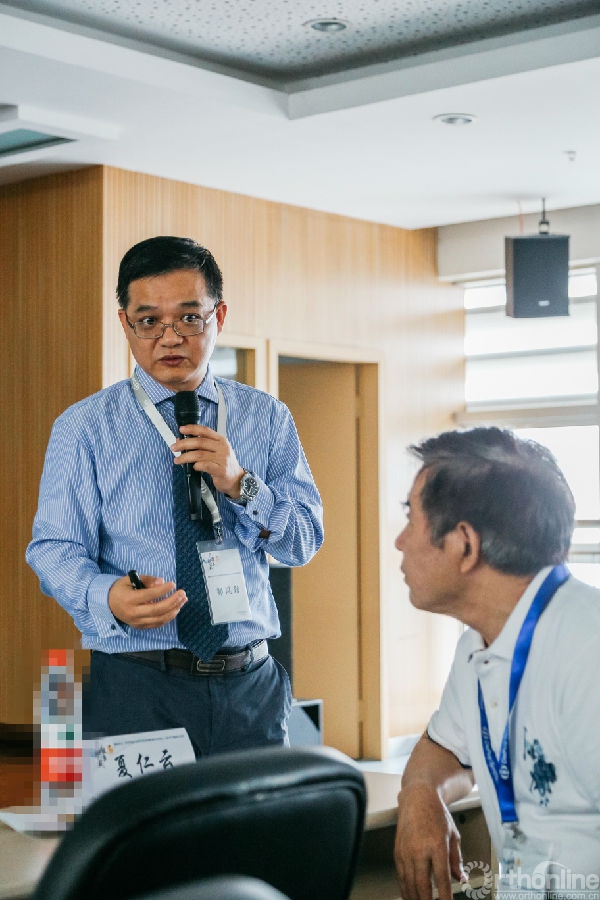 郭风劲教授分享病例在场骨科同仁讨论病例培训班全体成员合影