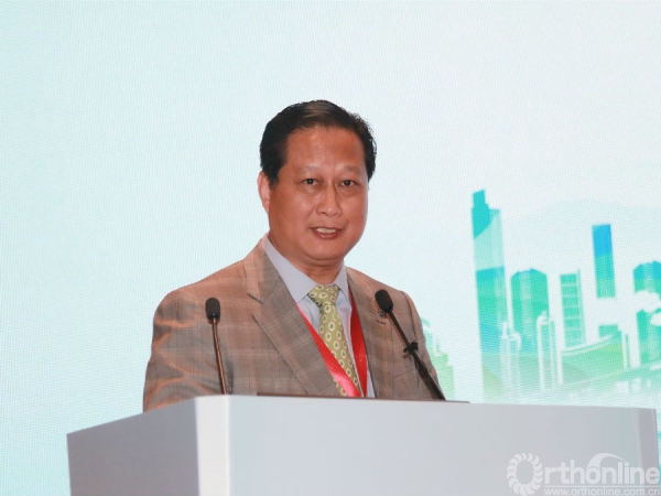 运动医学科在老主任刘玉杰教授及新一代学科带头人李众利教授的带领下