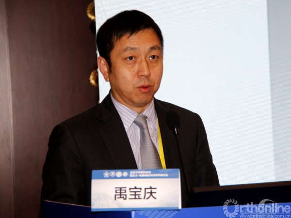 梁向党教授,吴克俭教授担任主持会议现场周方教授对会议进行了总结