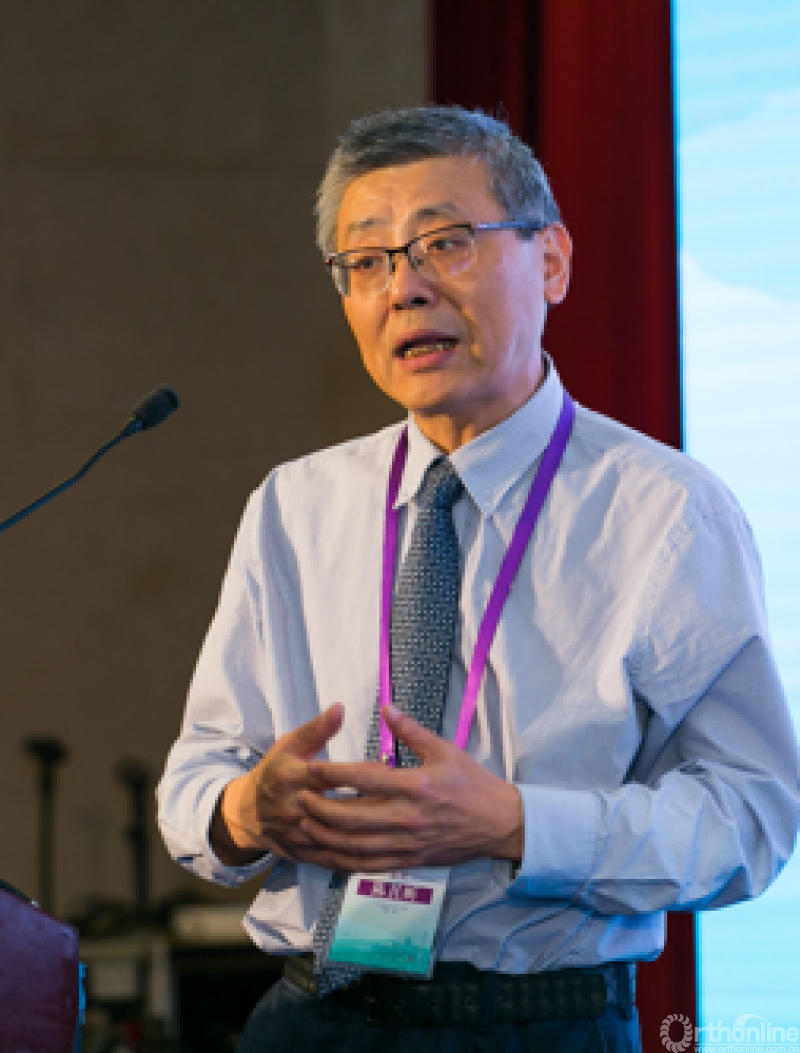 海涌教授致辞侯树勋教授致辞李方财教授宣布会议开幕4月13日下午,"第