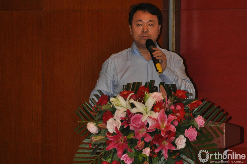 来自广州中山大学一附院的龙厚清教授,与大家分享了"颈胸交界区脊柱