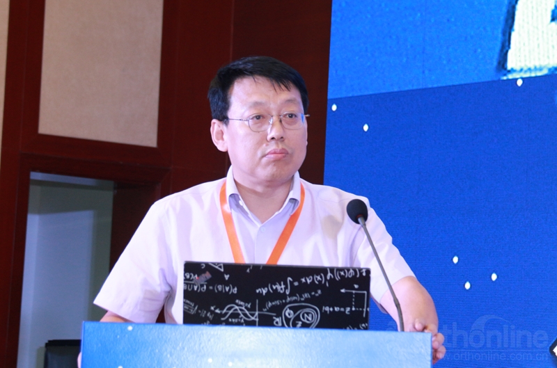 郭全义教授介绍了卢世璧院士团队的情况.